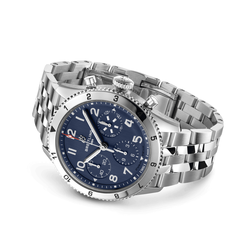 Classic AVI Chronograph 42 Tribute To Vought F4U Corsair