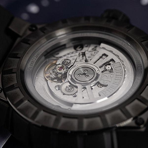 Turbine Label Noir