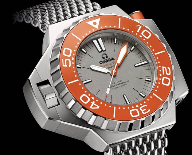 Seamaster PloProf 1200 m  Co-axial Master Chronometer 55x48 mm