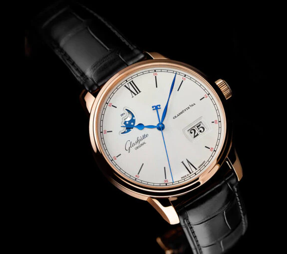 Senator Excellence Panorama Date Moon Phase