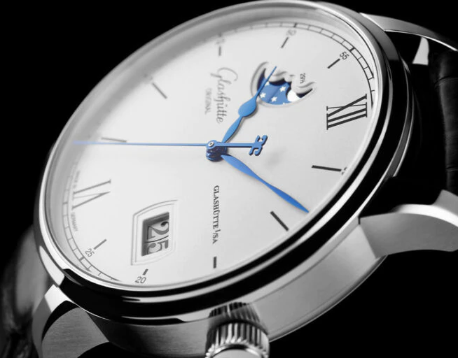 Senator Excellence Panorama Date Moon Phase