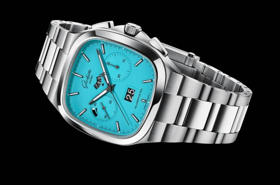 Vintage Seventies Chronograph Panorama Date