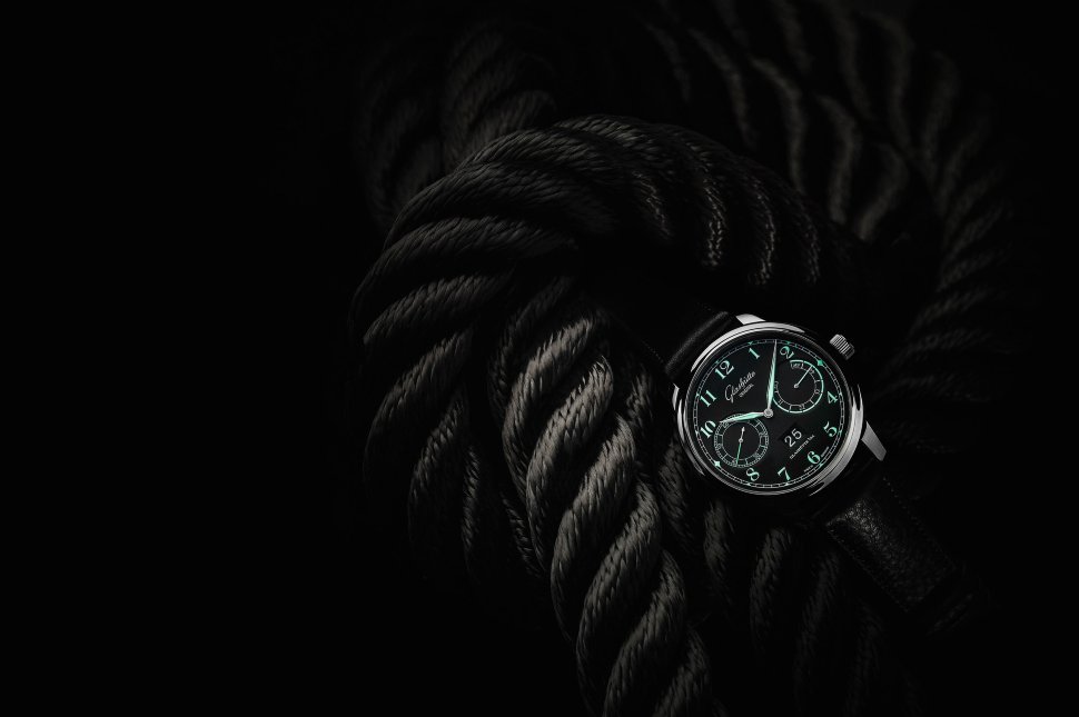 Glashutte Senator Observer