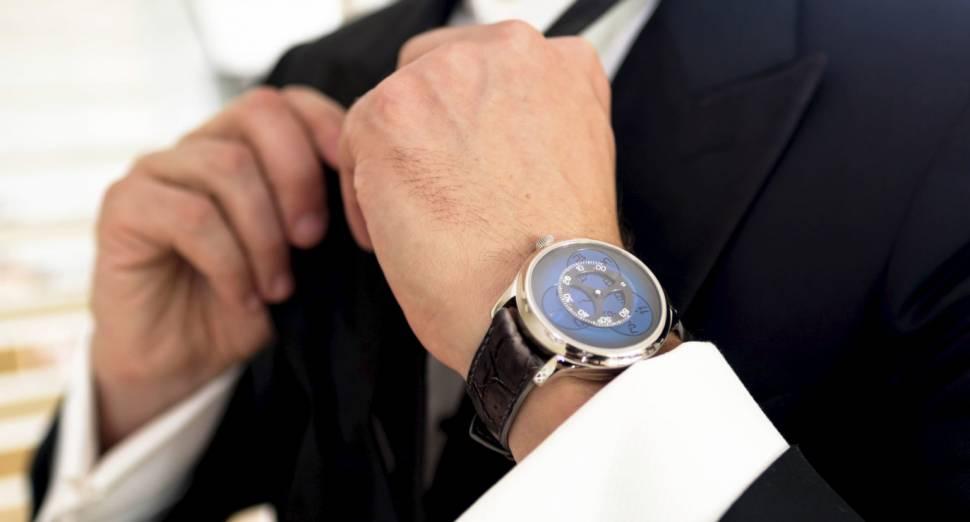 H. Moser & Cie Endeavour Flying Hours