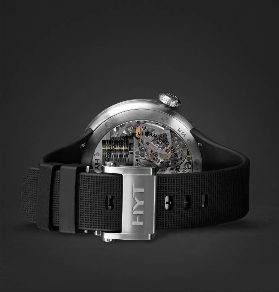 H5 Black