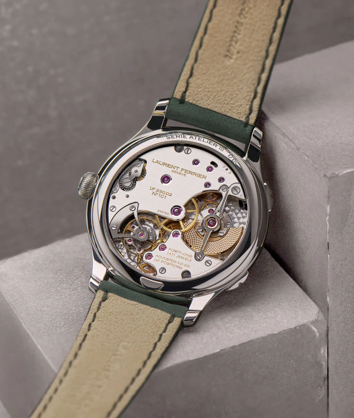 Classic Traveller Magnetic Green