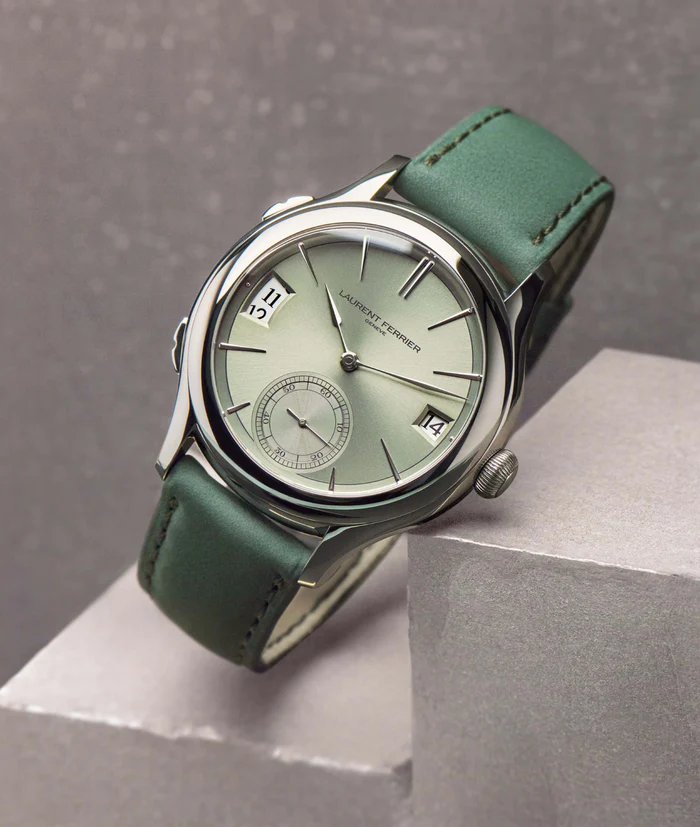 Classic Traveller Magnetic Green